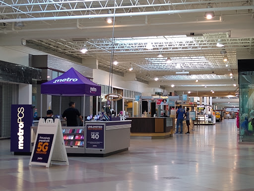 Shopping Mall «DeSoto Square Mall», reviews and photos, 303 301 Blvd W, Bradenton, FL 34205, USA