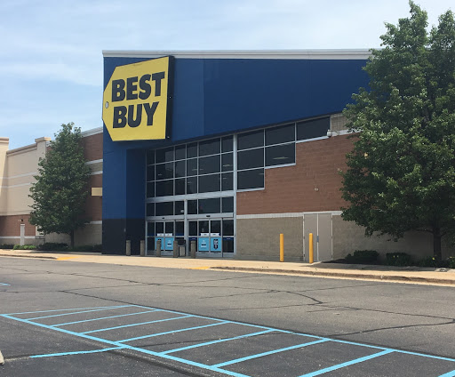 Electronics Store «Best Buy», reviews and photos, 3549 W Shore Dr, Holland, MI 49424, USA