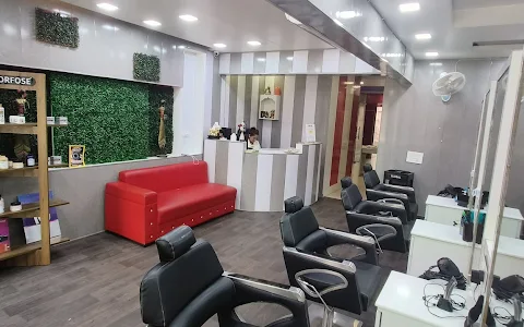 Prive Salon(Unisex Salon Saraswati Vihar) image