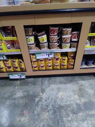 Grocery Store «Northgate Gonzalez Markets», reviews and photos, 2120 Pacific Ave, Long Beach, CA 90806, USA