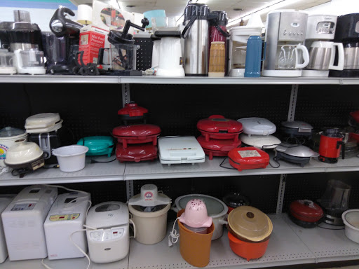 Shopping Mall «Freedom Village Shopping Center», reviews and photos, 1039 Alleghany St, Charlotte, NC 28208, USA