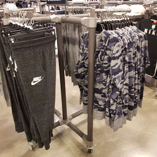 Shopping Mall «Calhoun Outlet Marketplace», reviews and photos, 455 Belwood Rd, Calhoun, GA 30701, USA