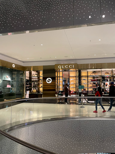 Shopping Mall «Beverly Center», reviews and photos, 8500 Beverly Blvd, Los Angeles, CA 90048, USA