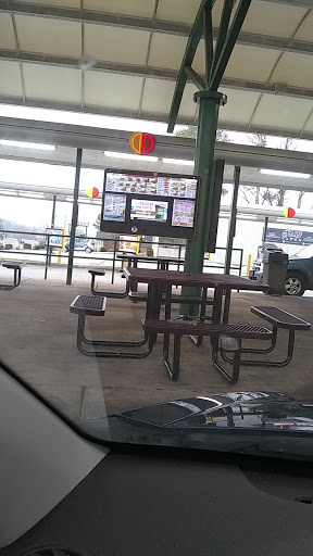 Fast Food Restaurant «Sonic Drive-In», reviews and photos, 1598 N Main St, Crossville, TN 38555, USA