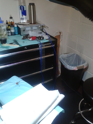 Tattoo Shop «Blackbird Tattoo», reviews and photos, 721 E San Bernardino Rd, Covina, CA 91723, USA