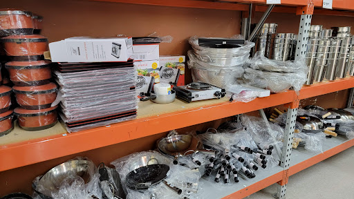 Shopping Mall «Fubonn Shopping Center», reviews and photos, 2850 SE 82nd Ave #80, Portland, OR 97266, USA