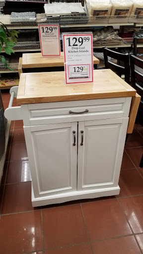 Home Goods Store «Christmas Tree Shops», reviews and photos, 65 Faunce Corner Rd, North Dartmouth, MA 02747, USA