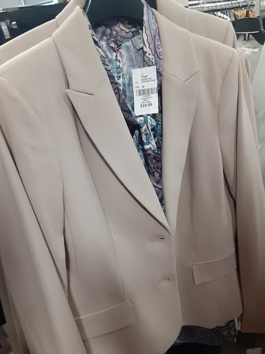 Clothing Store «K&G Fashion Superstore», reviews and photos, 1301 Springfield Ave, Irvington, NJ 07111, USA