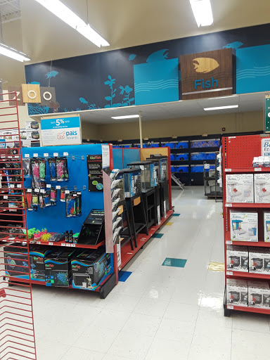 Pet Supply Store «Petco Animal Supplies», reviews and photos, 200 Center Blvd S, Christiana, DE 19702, USA