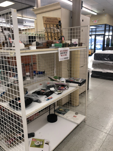 Thrift Store «Downtown Rescue Mission Thrift Store», reviews and photos