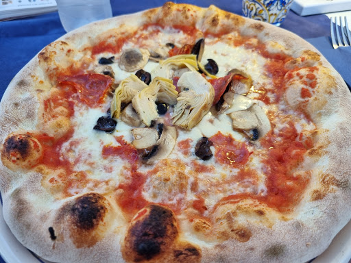 Codice a barre - Bistrot Pizzeria in Ostuni, Provincia di Brindisi