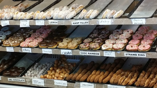 Donut Shop «Donut Palace», reviews and photos, 3164 NW 185th Ave, Portland, OR 97229, USA