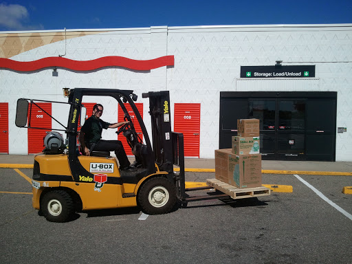 Truck Rental Agency «U-Haul Moving & Storage of Inkster», reviews and photos, 29500 Michigan Ave, Inkster, MI 48141, USA