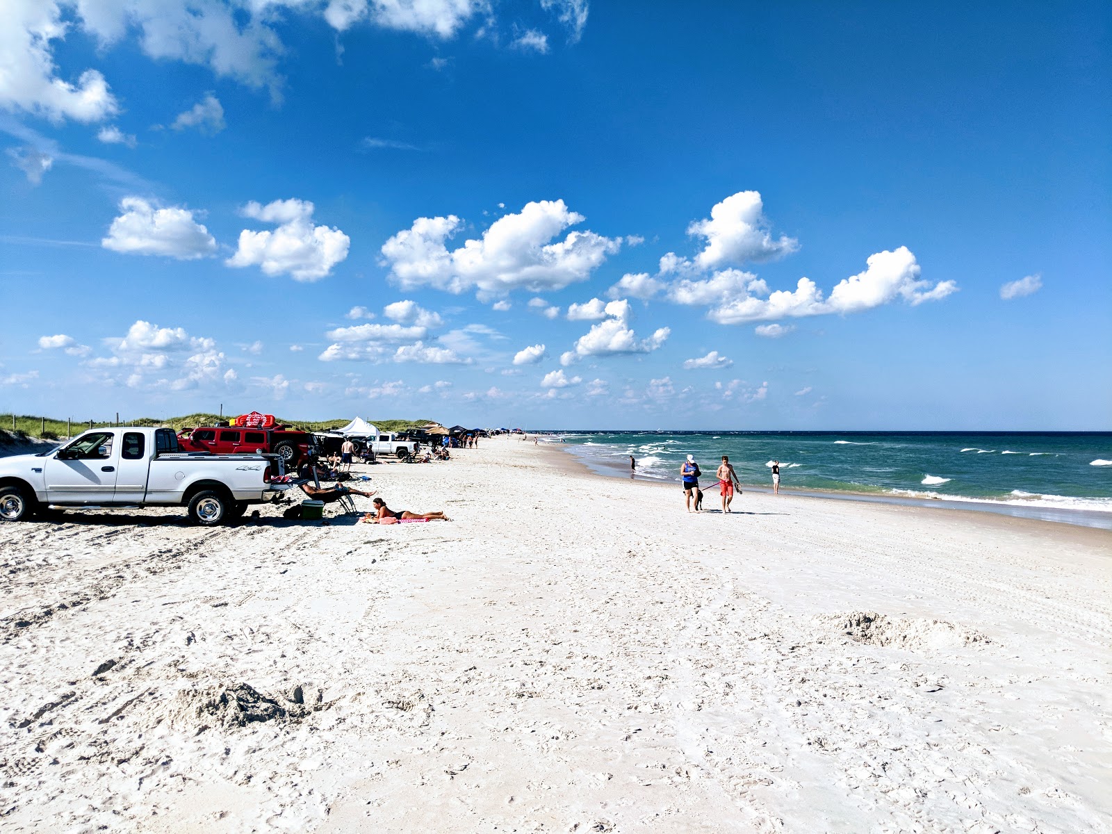 Φωτογραφία του Freeman Park beach με μπεζ άμμος επιφάνεια
