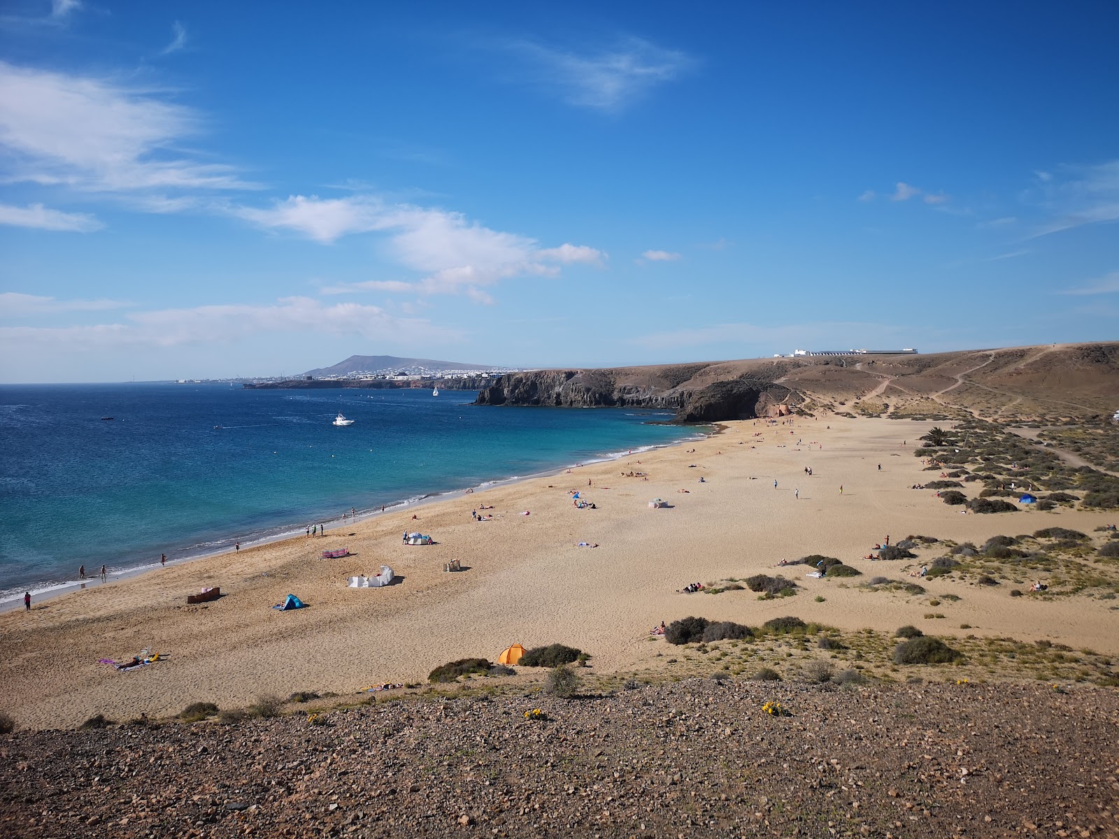 Foto von Playa Mujeres mit heller feiner sand Oberfläche