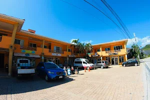 Roatan Clinic International Care Unit image