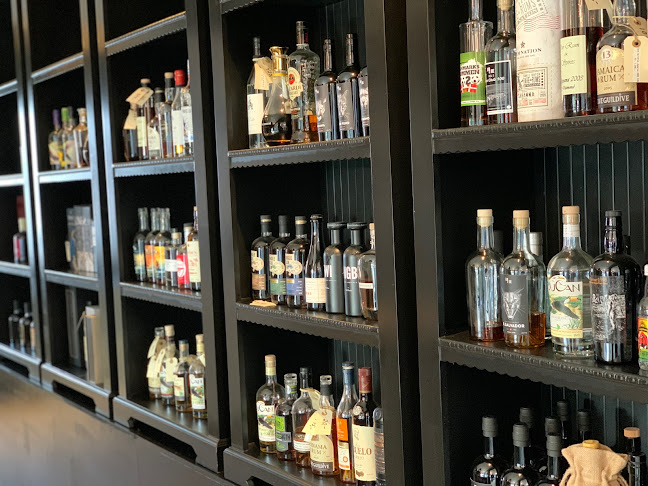 Romdeluxe ApS - Vinhandel