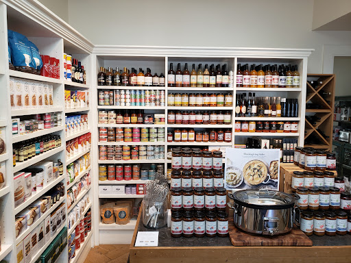 Kitchen Supply Store «Williams-Sonoma», reviews and photos, 605 Broadway, Sonoma, CA 95476, USA