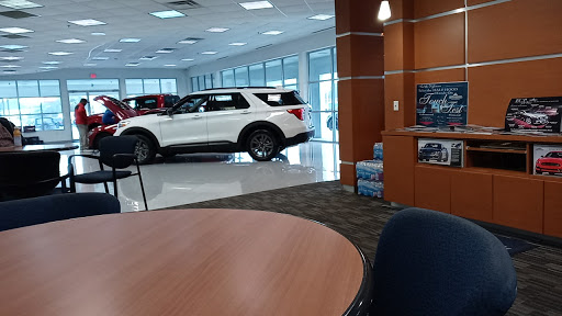 Car Dealer «Gary Smith Ford», reviews and photos, 1 Beal Pkwy NW, Fort Walton Beach, FL 32548, USA
