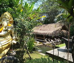 Warung Tepi Tebing photo