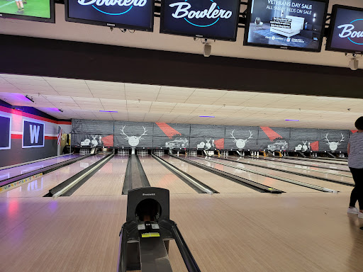 Bowling Alley «Brunswick Zone Kyrene Lanes», reviews and photos, 6225 W Chandler Blvd, Chandler, AZ 85226, USA