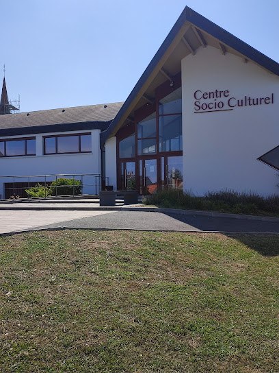 SALLE CENTRE SOCIO CULTUREL DE ST DOULCHARD Saint-Doulchard