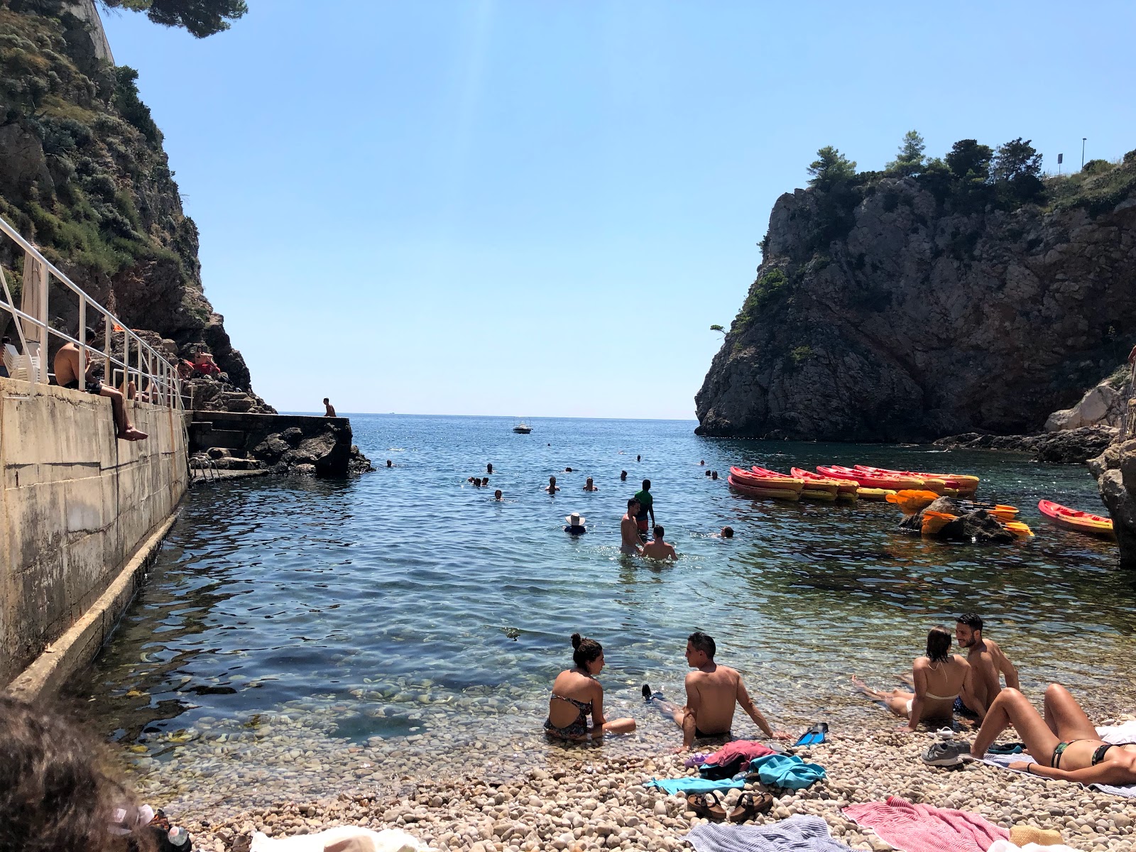 Sulic beach'in fotoğrafı imkanlar alanı