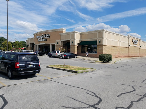 Book Store «Barnes & Noble», reviews and photos, 3055 S Glenstone Ave, Springfield, MO 65804, USA
