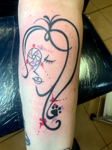 Tattoo Shop «Cross Roads Tattoo and Piercing», reviews and photos, 2070 Texas Ave, Bridge City, TX 77611, USA