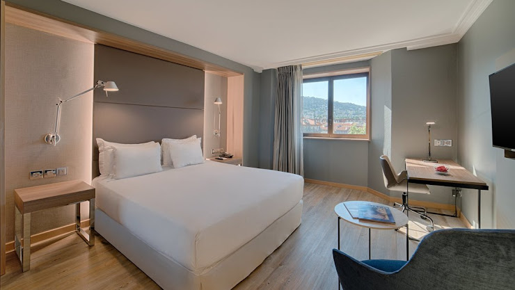 Photo hôtels Hotel NH Nice 06300 Nice