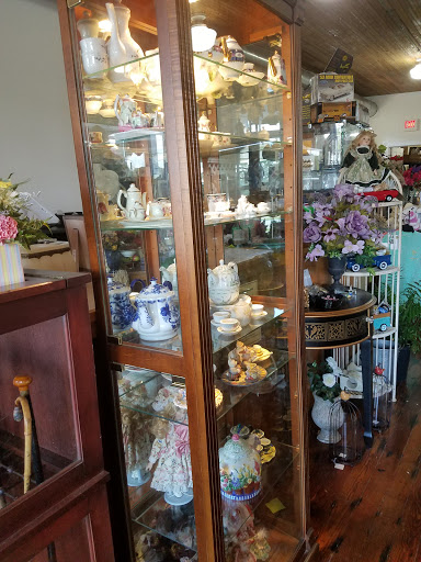 Florist «Around the Corner Florist», reviews and photos, 6003 Main St, Lula, GA 30554, USA