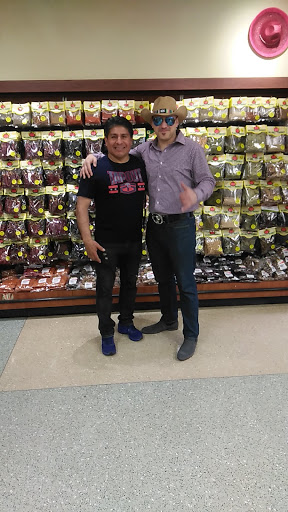 Grocery Store «Village Fresh Market», reviews and photos, 350 Lake Marian Rd, Carpentersville, IL 60110, USA