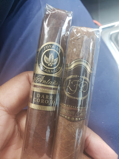 Tobacco Shop «Cigar Palace», reviews and photos, 4815 Eisenhower Ave # A, Alexandria, VA 22304, USA