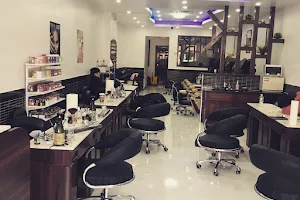 Halo Nails Salon&Spa inc image