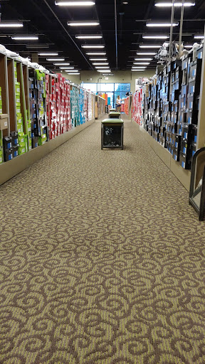 Shoe Store «DSW Designer Shoe Warehouse», reviews and photos, 2571 W Osceola Pkwy, Kissimmee, FL 34741, USA