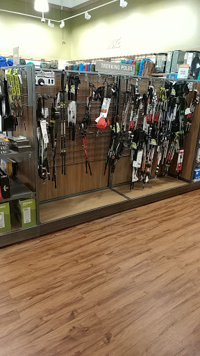 Outdoor Sports Store «Sierra Trading Post», reviews and photos, 67 Newtown Rd #18, Danbury, CT 06810, USA