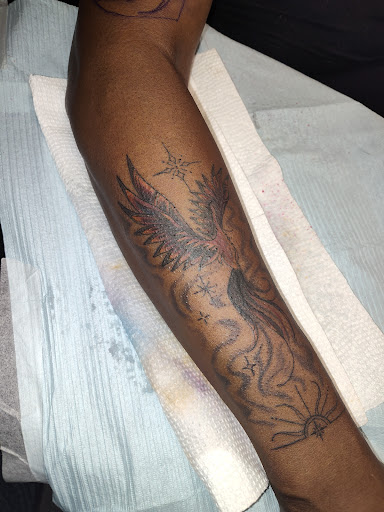 Explore star tattoo cover up ideas, creative tattoo ideas in Carbondale, available at MsCandyTattoo