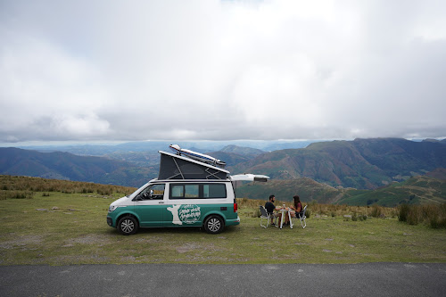 Agence de location de camping-cars WeVan Clermont-Ferrand - Location de van aménagé et minibus et vente de van d’occasion Orcines