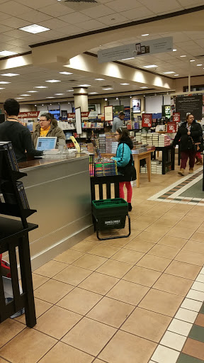 Book Store «Barnes & Noble», reviews and photos, 2614 Central Park Ave, Yonkers, NY 10710, USA
