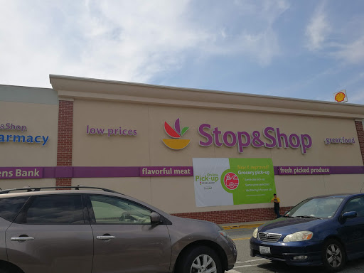 Grocery Store «Stop & Shop», reviews and photos, 1128 Mineral Spring Ave, North Providence, RI 02904, USA