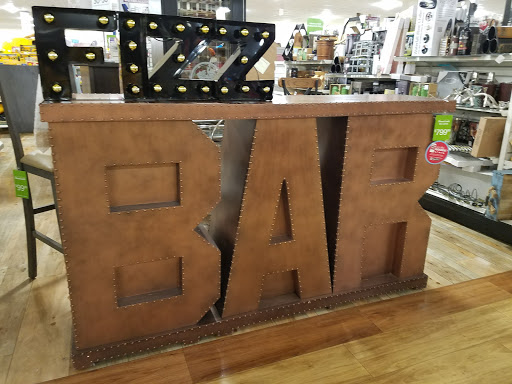 Shopping Mall «Crossroads Shopping Center», reviews and photos, 409 Tarrytown Rd, White Plains, NY 10607, USA