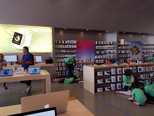 Computer Store «Apple Ridge Hill», reviews and photos, 143 Market Street, Yonkers, NY 10710, USA