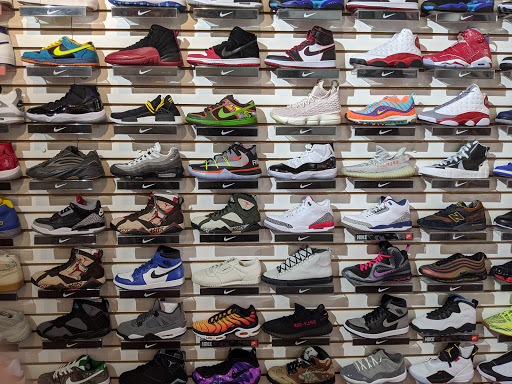 Clothing Store «Round Two», reviews and photos, 202 W Broad St, Richmond, VA 23220, USA