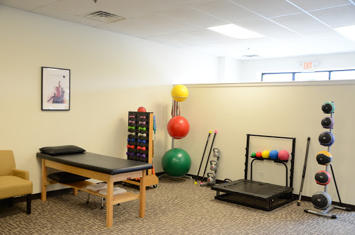 Activa Physical Therapy image 9