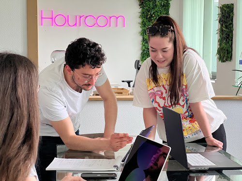Hourcom - Agence créative à Augny