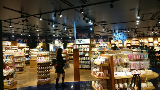 一番 ディズニーストア 東京 お近く