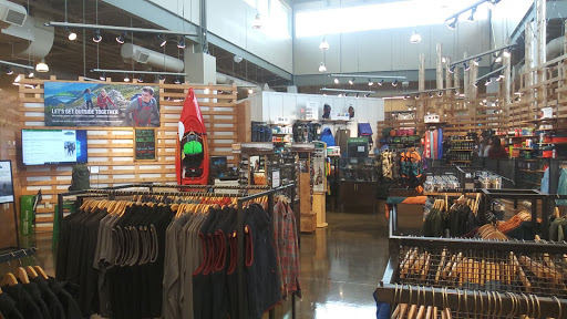 Clothing Store «L.L. Bean», reviews and photos, 75 Evergreen Way, South Windsor, CT 06074, USA