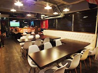 新宿御苑 スポーツバー フィオーリ