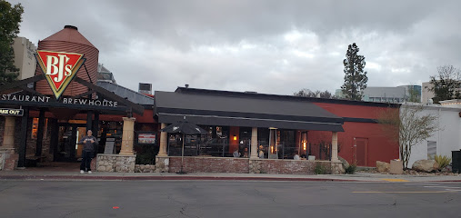 BJ,s Restaurant & Brewhouse - 5500 Grossmont Center Dr, La Mesa, CA 91942