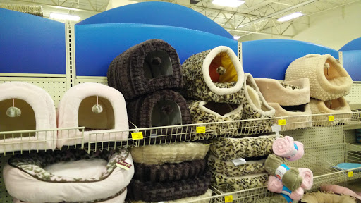 Pet Supply Store «PetSmart», reviews and photos, 5766 Lindero Canyon Rd, Westlake Village, CA 91362, USA